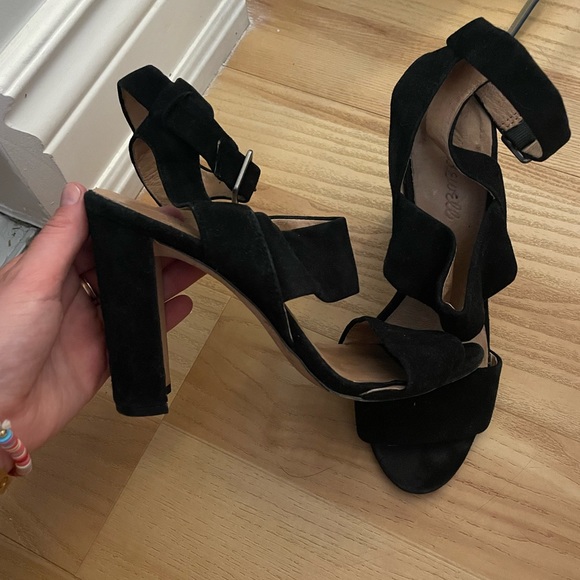 Madewell black suede strappy sandals - Picture 2 of 4
